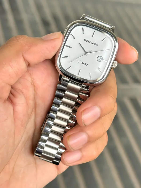 Silver_Metal_Analog_Watch_for_Unisex
