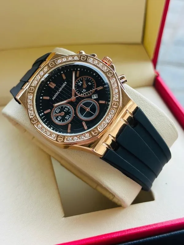Gold_Tone_Silicone_Chronograph_Watch_for_Men