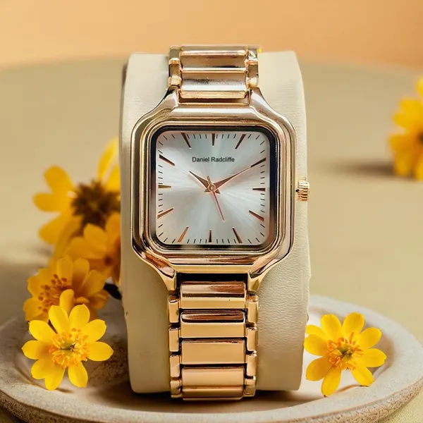 Rose_Gold_Metal_Square_Dial_Watch_for_Men_And_Women