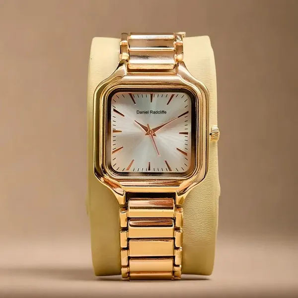 Rose_Gold_Metal_Square_Dial_Watch_for_Men_And_Women