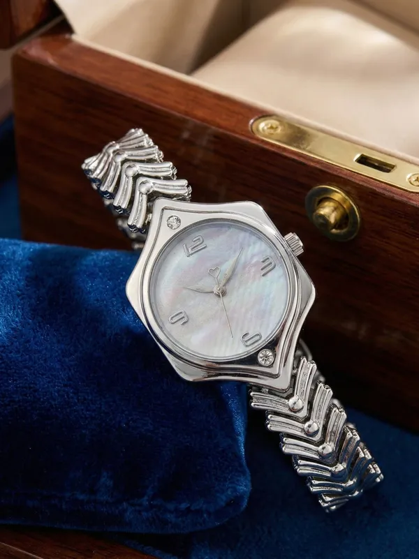 Silver_Bracelet_Watch_for_Women