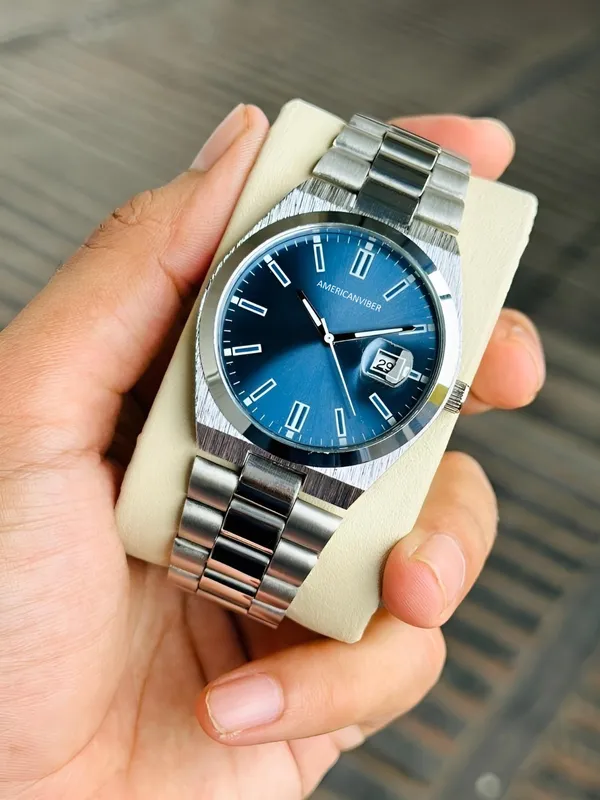 Silver_Metal_Analog_Watch_for_Men