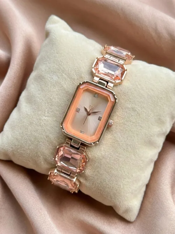Rose_Gold_Rectangular_Link_Watch_for_Women