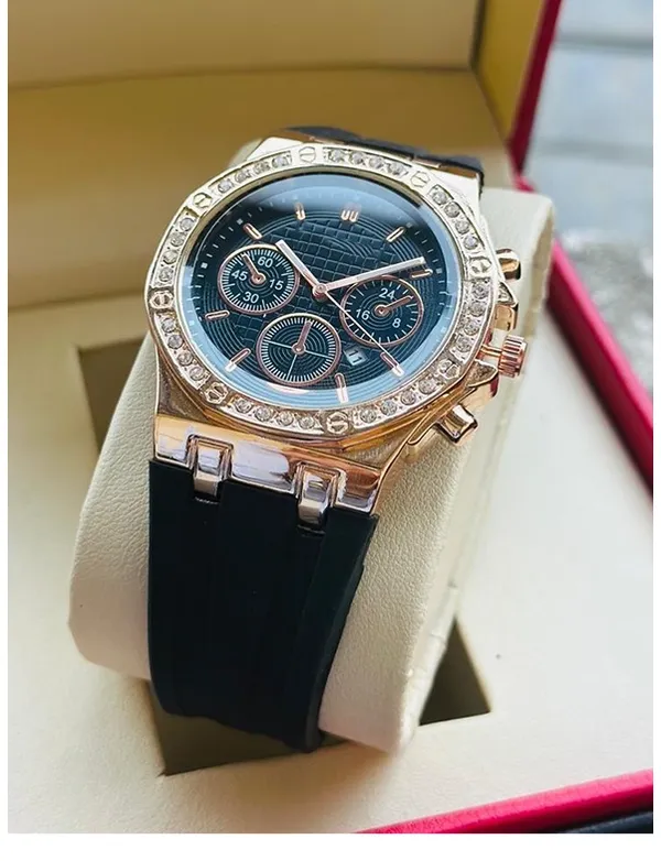Gold_Tone_Silicone_Chronograph_Watch_for_Men