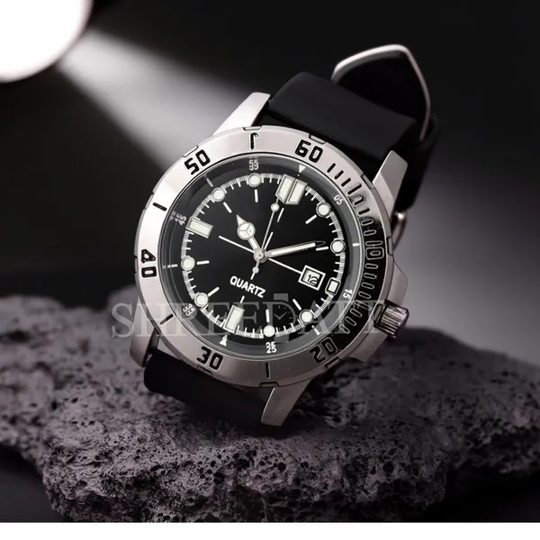Black_Strap_Analog_Quartz_Watch_for_Men