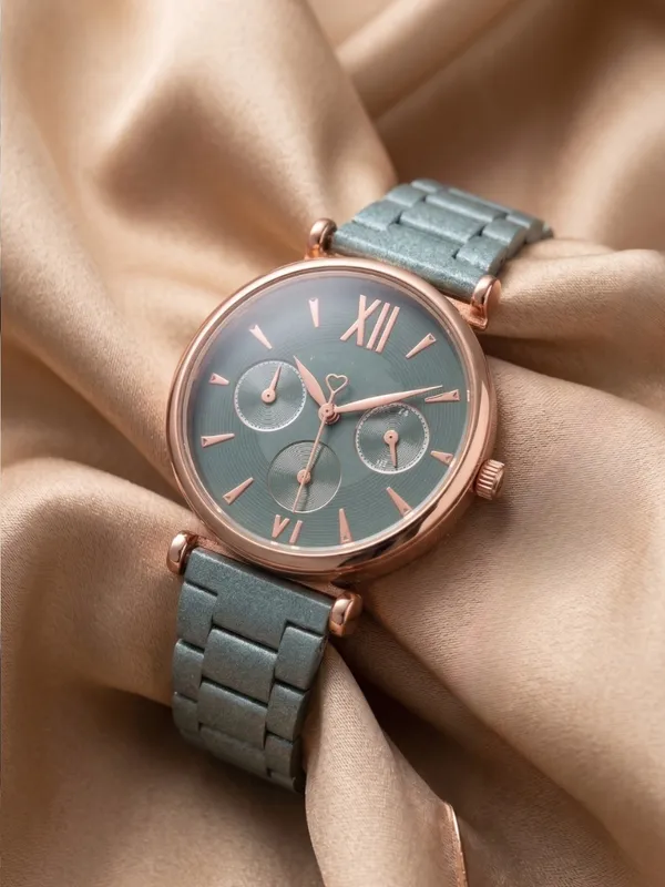 Grey_Stainless_Steel_Analog_Watch_for_Women