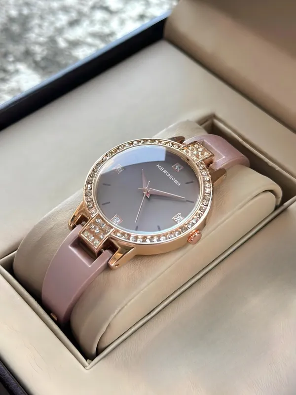 Lavender_Faux_Leather_Analog_Watch_for_Women
