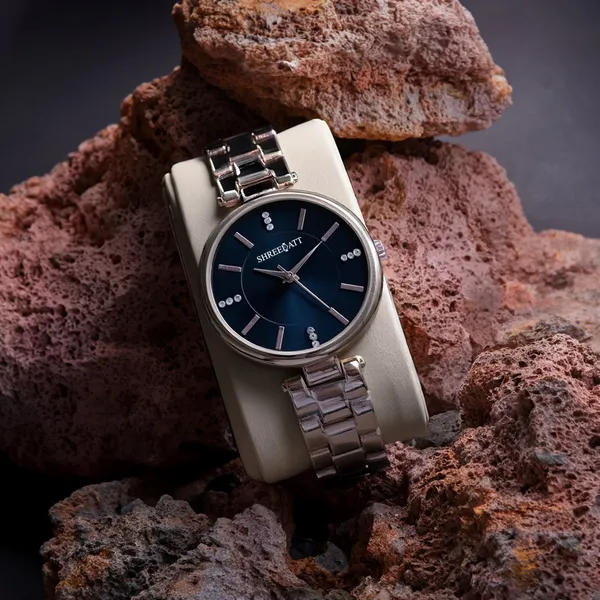 Gold_Tone_Metal_Analog_Watch_for_Women