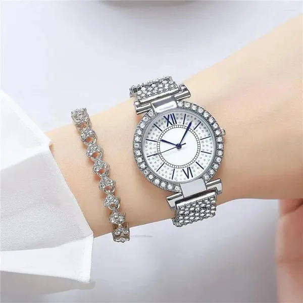 Silver_Rhinestone_Analog_Watch_for_Women