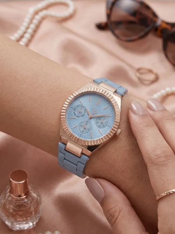 Blue_Metal_Link_Watch_for_Women