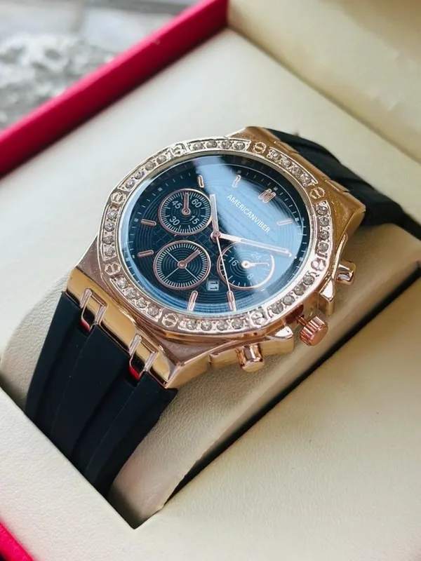 Gold_Tone_Silicone_Chronograph_Watch_for_Men