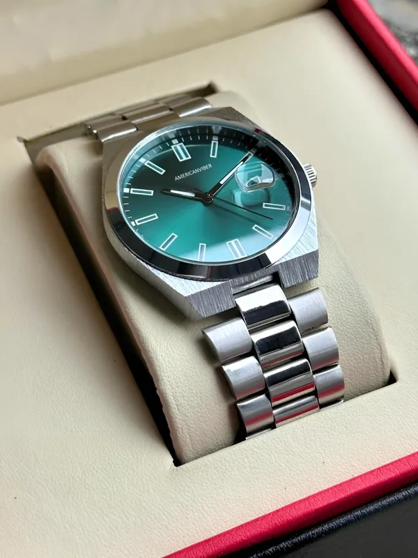 Silver_Metal_Bracelet_Analog_Watch_for_Men