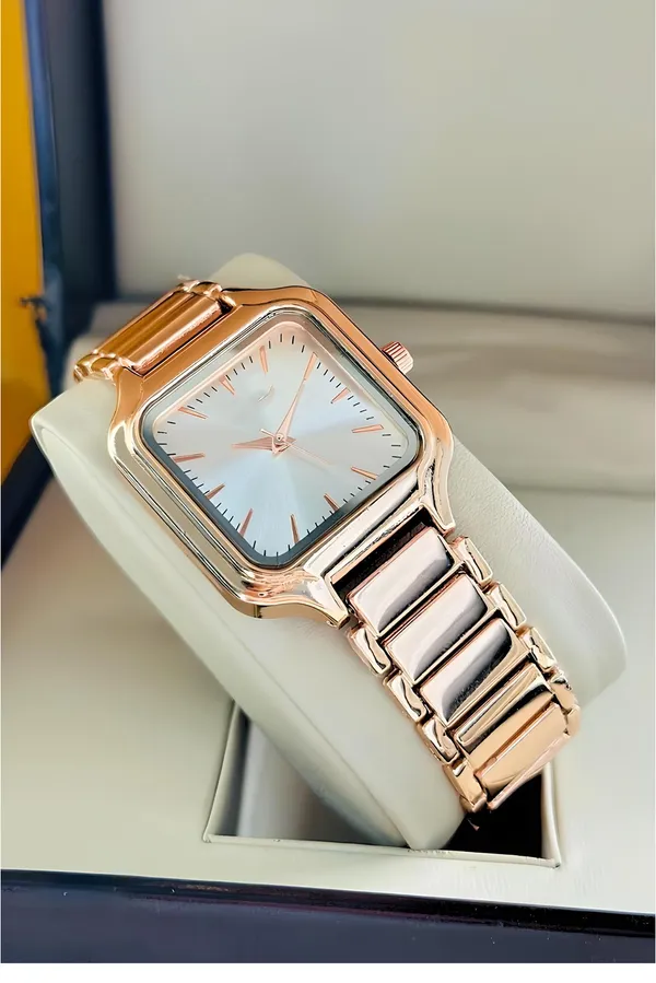 Rose_Gold_Metal_Square_Dial_Watch_for_Men_And_Women