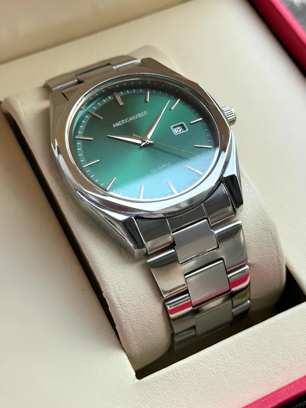 Silver_Tone_Green_Dial_Analog_Watch_for_Adults