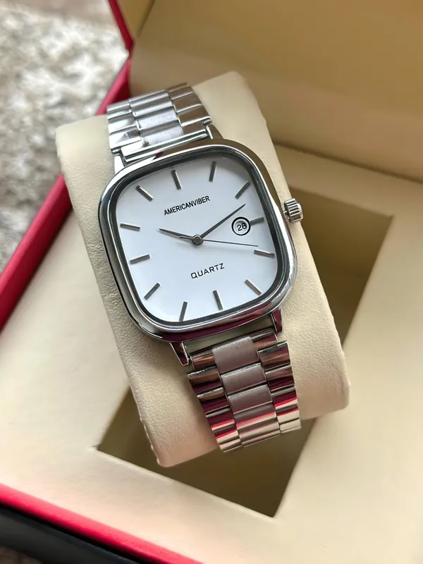 Silver_Metal_Analog_Watch_for_Unisex