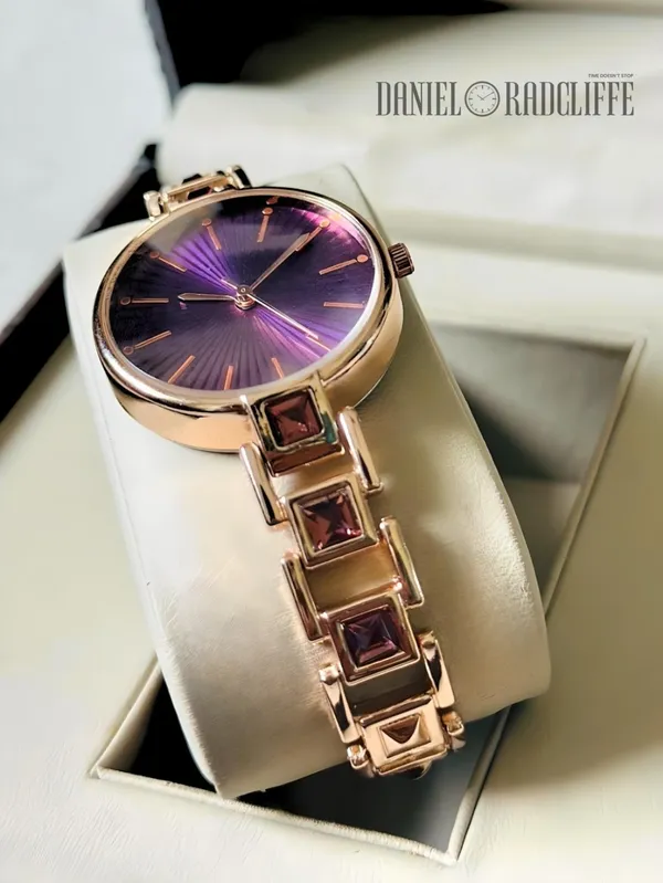 Gold_Tone_Metal_Analog_Watch_for_Women