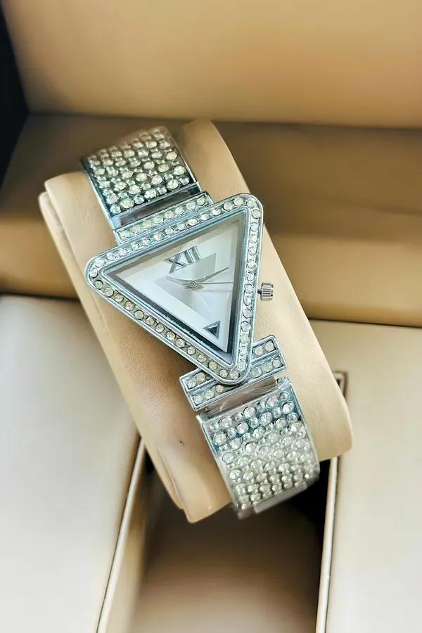 Silver_Crystal_Embellished_Analog_Watch_for_Women