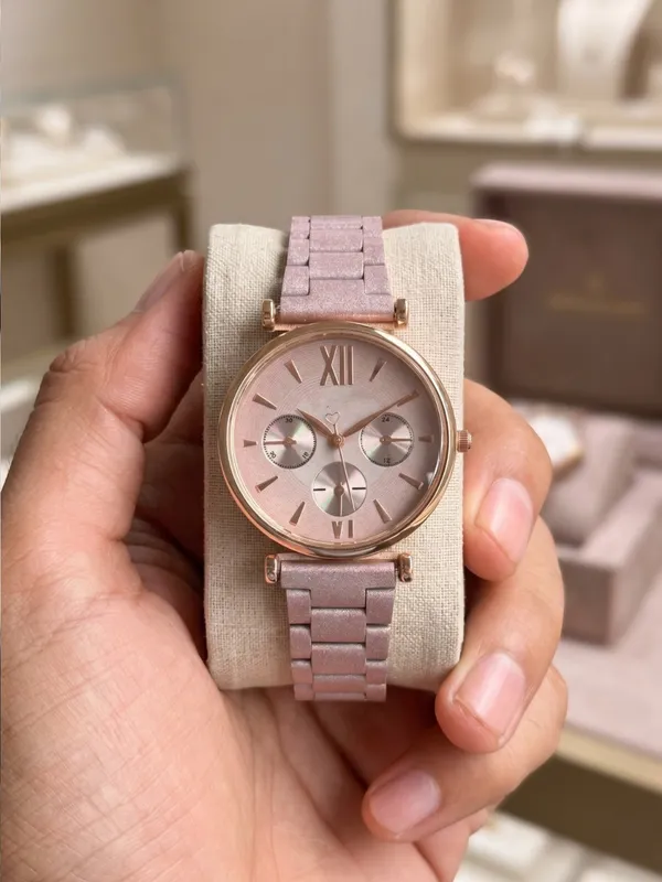 Rose_Gold_Metal_Analog_Watch_for_Women