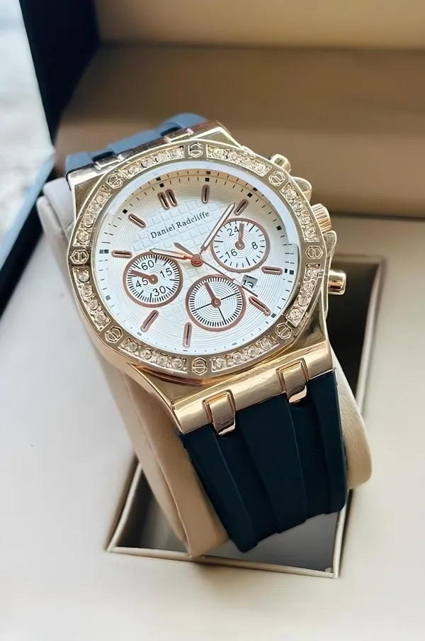 Rose_Gold_Silicone_Strap_Chronograph_Watch_for_Men