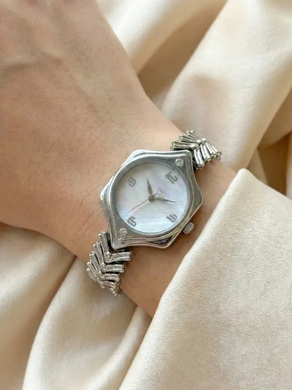 Silver_Bracelet_Watch_for_Women