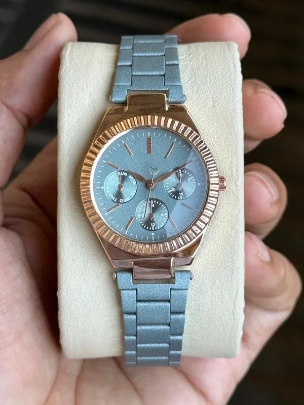 Blue_Stainless_Steel_Analog_Chronograph_Watch_for_Adults
