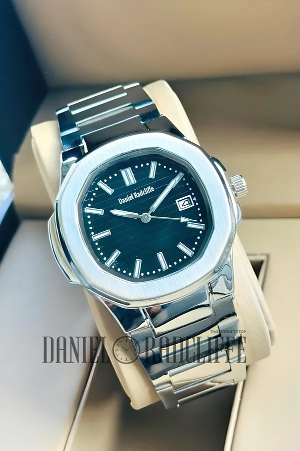 Silver_Metal_Analog_Watch_for_Men
