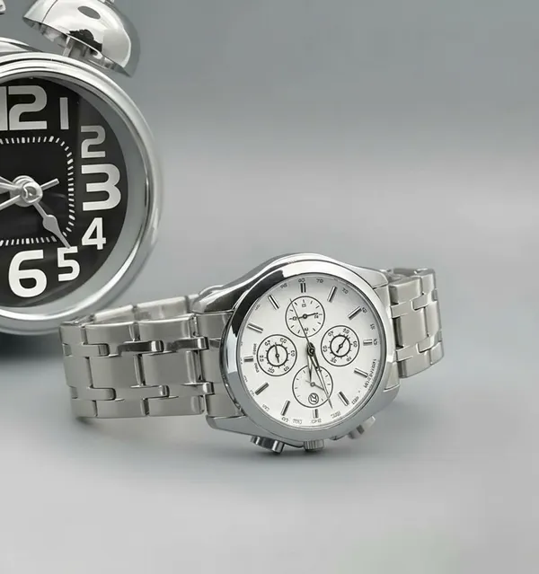 Silver_Stainless_Steel_White_Dial_Chronograph_Watch_For_Men