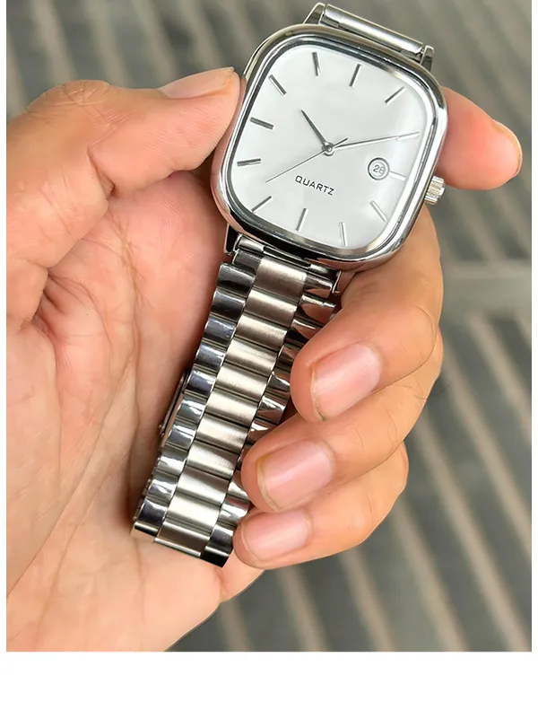 Silver_Metal_Analog_Watch_for_Unisex