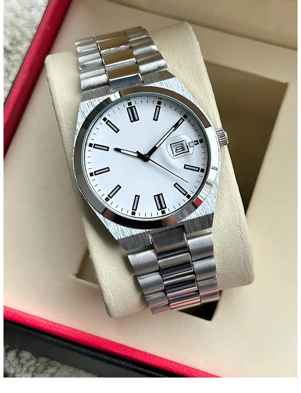 Silver_Metal_Analog_Watch_for_Men