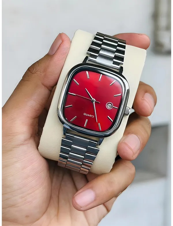 Red_Metal_Bracelet_Quartz_Watch