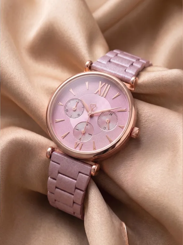 Pink_Metal_Analog_Wristwatch_for_Women