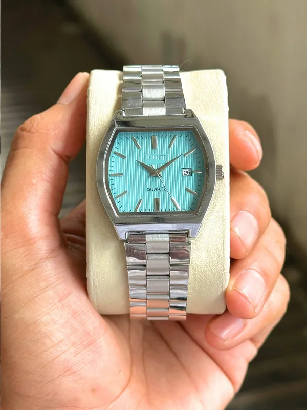 Silver_Metal_Analog_Watch_for_Unisex