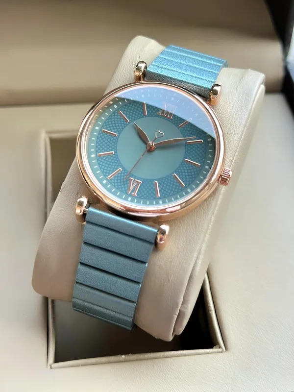 Blue_Metal_Analog_Watch_for_Women