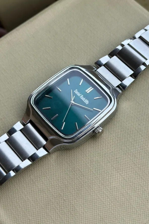 Green_Metal_Analog_Watch_for_Adults