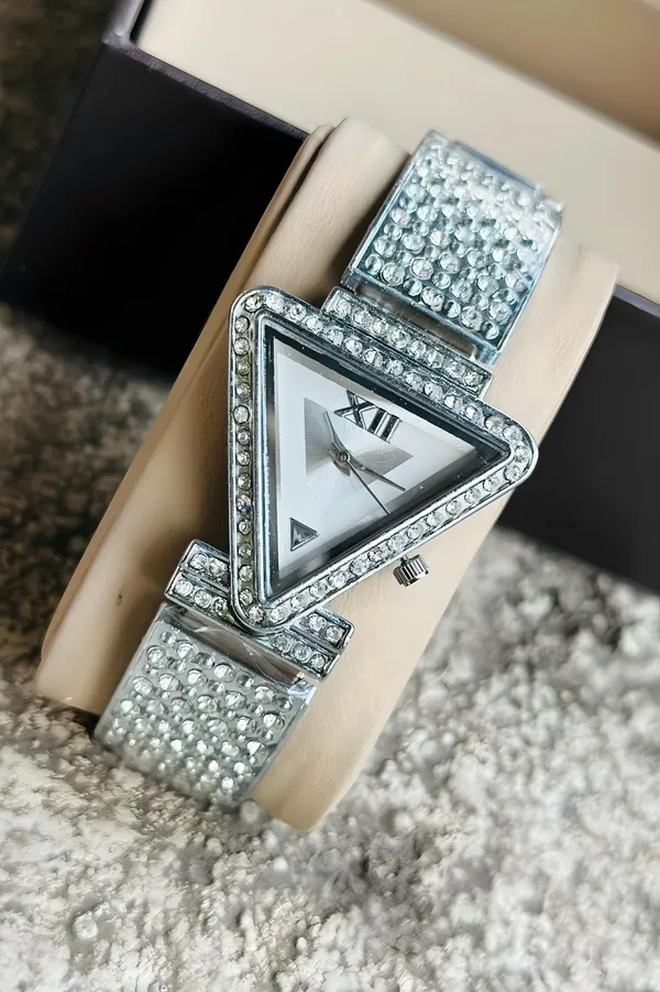 Silver_Crystal_Embellished_Analog_Watch_for_Women