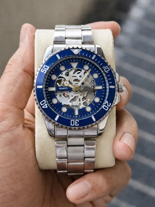 Silver_Metal_Quartz_Analog_Watch_for_Men