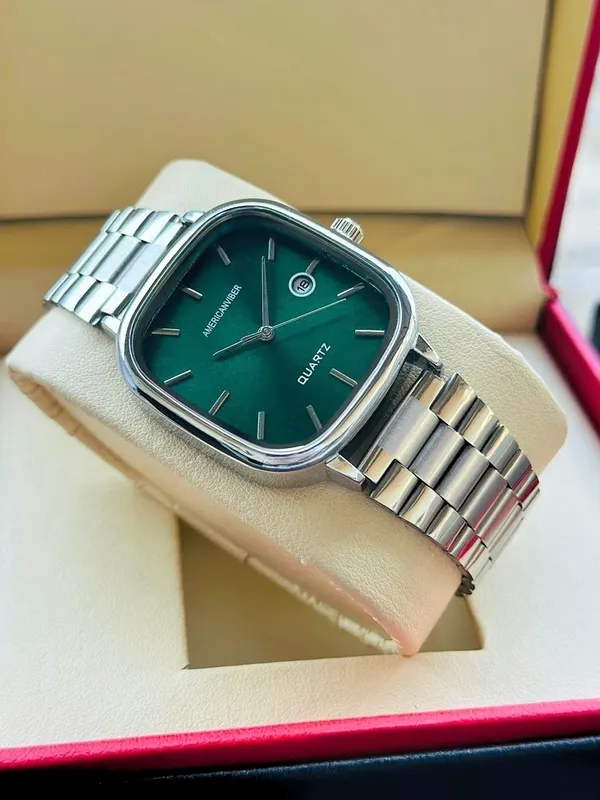 Green_Stainless_Steel_Quartz_Watch_for_Unisex