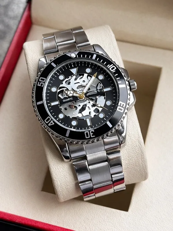 Silver_Metal_Skeleton_Dial_Analog_Watch_for_Men