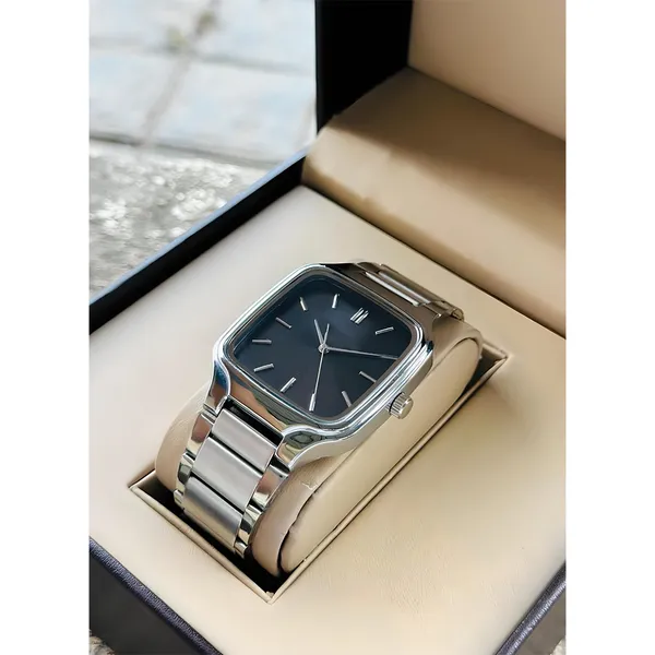 Silver_Metal_Rectangular_Watch_for_Unisex