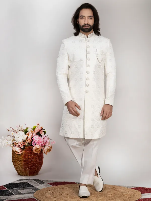 White_Embroidered_Sherwani_Set_With_Pajama_Mojri_For_Men_White