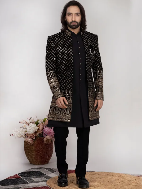 Black_Velvet_Regular_Fit_Embroidered_Indo-Western_For_Men