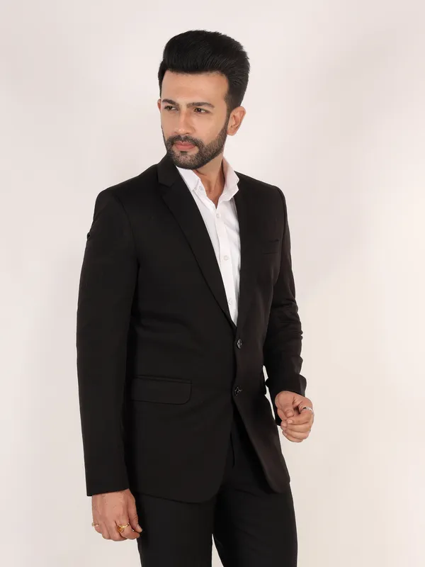 Black_Matty_Blazer_for_Men_Regular_Fit_Single_Breasted