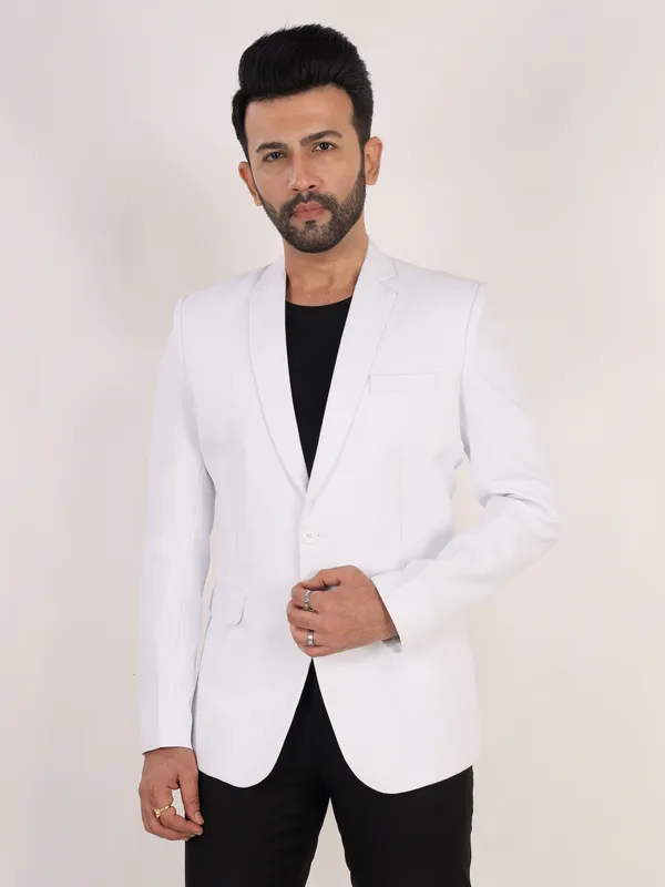 White_Polyester_Regular_Fit_Single_Breasted_Blazer_For_Men