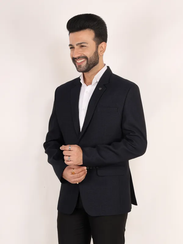 Navy_Blue_Tr_Suiting_Regular_Fit_Single_Breasted_Blazer_For_Men
