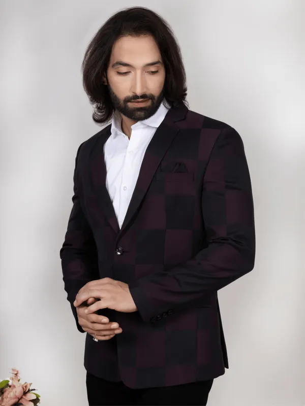 Wine_Black_Windowpane_Check_Regular_Fit_Blazer_For_Men