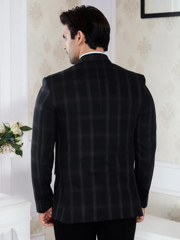 Black_Check_Terrycloth_Regular_Fit_Formal_Blazer_For_Men