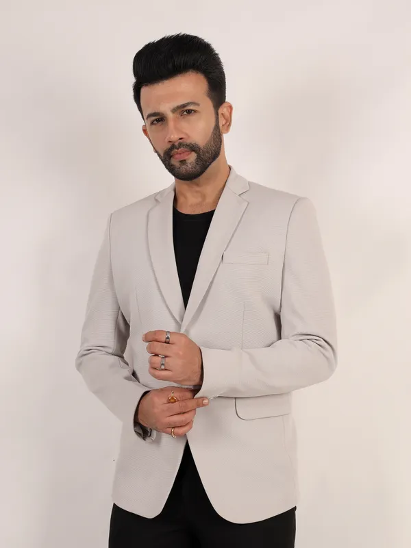 Dusty_Grey_Textured_Regular_Fit_Single_Breasted_Blazer