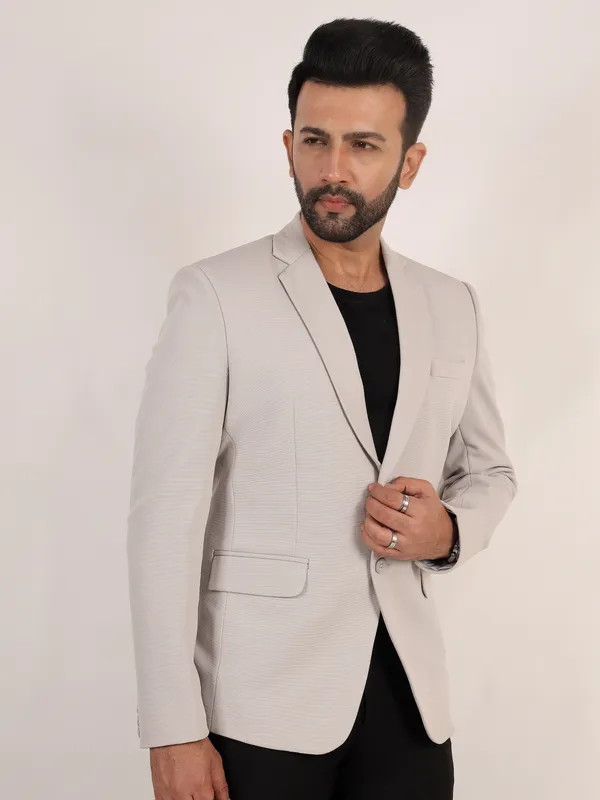 Dusty_Grey_Textured_Regular_Fit_Single_Breasted_Blazer