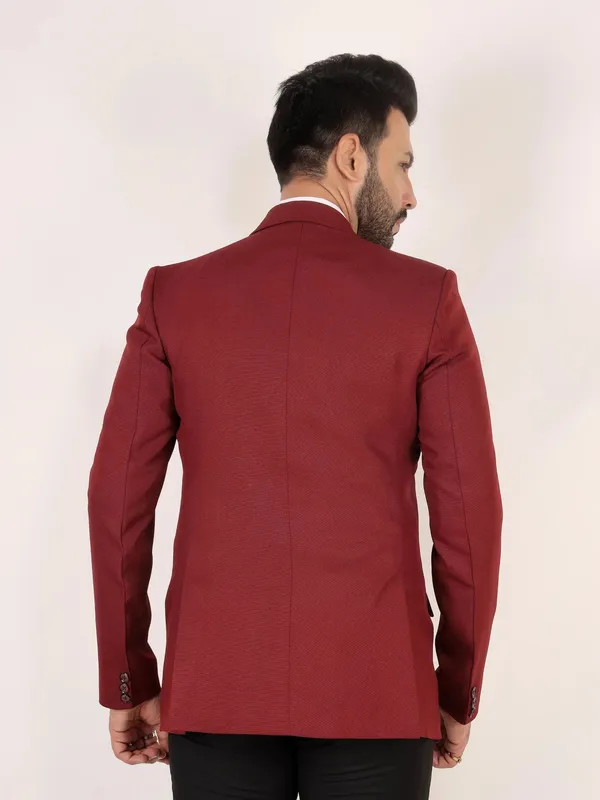 Red_Matty_Regular_Fit_Single_Breasted_Blazer
