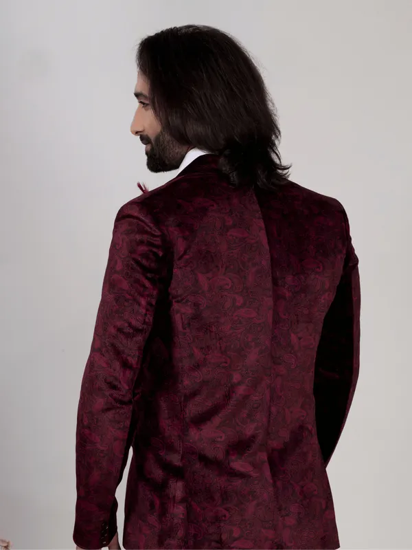 Wine_Velvet_Paisley_Jacquard_Regular_Fit_Blazer_For_Men